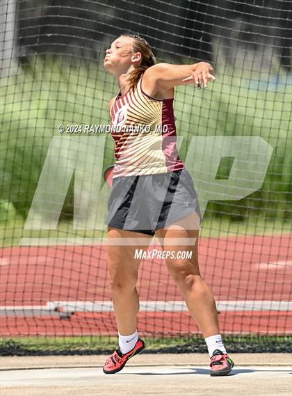 Thumbnail 3 in IHSAA Finals (Discus)  photogallery.