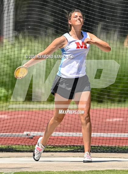 Thumbnail 1 in IHSAA Finals (Discus)  photogallery.