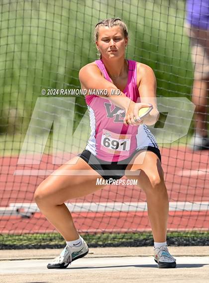 Thumbnail 1 in IHSAA Finals (Discus)  photogallery.
