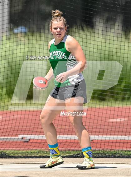 Thumbnail 1 in IHSAA Finals (Discus)  photogallery.