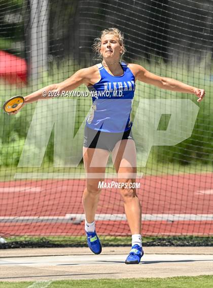 Thumbnail 3 in IHSAA Finals (Discus)  photogallery.