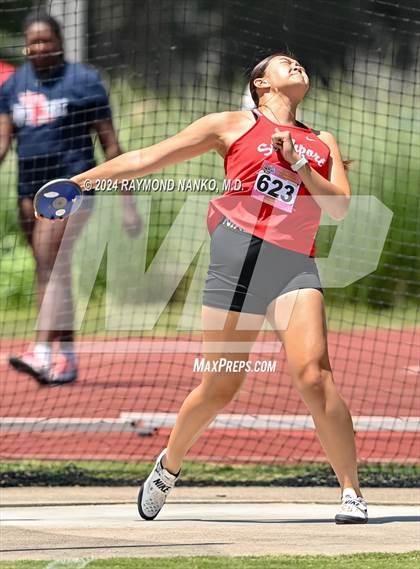 Thumbnail 3 in IHSAA Finals (Discus)  photogallery.