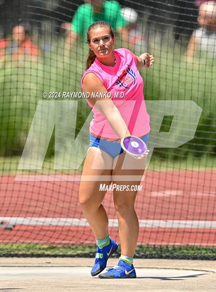 Thumbnail 3 in IHSAA Finals (Discus)  photogallery.