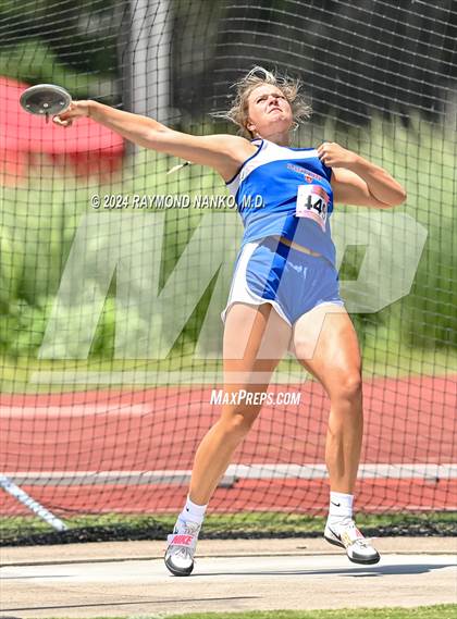 Thumbnail 3 in IHSAA Finals (Discus)  photogallery.