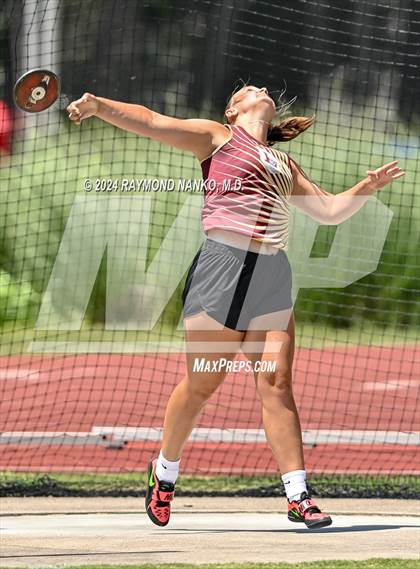 Thumbnail 2 in IHSAA Finals (Discus)  photogallery.