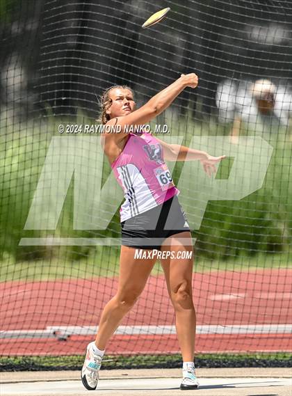 Thumbnail 2 in IHSAA Finals (Discus)  photogallery.