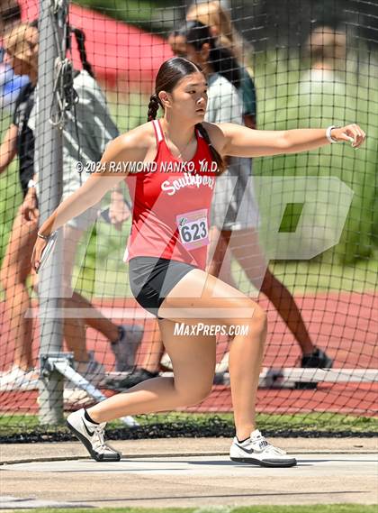 Thumbnail 1 in IHSAA Finals (Discus)  photogallery.