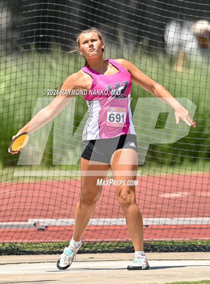Thumbnail 3 in IHSAA Finals (Discus)  photogallery.