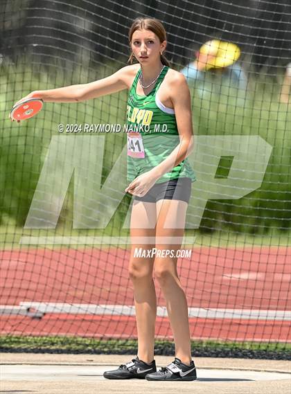 Thumbnail 2 in IHSAA Finals (Discus)  photogallery.