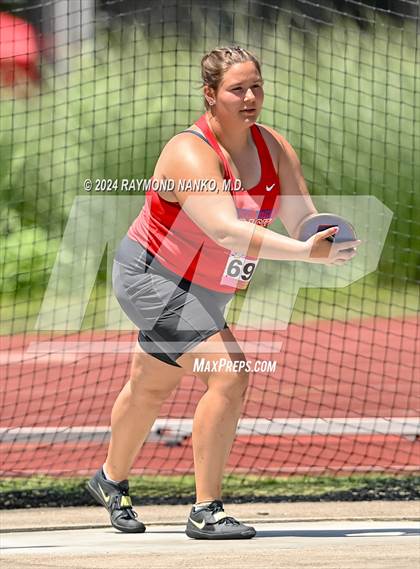 Thumbnail 3 in IHSAA Finals (Discus)  photogallery.
