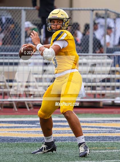 Thumbnail 2 in Bishop Gorman vs St. Thomas Aquinas (Broward County Showcase)  photogallery.