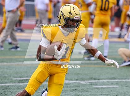 Thumbnail 3 in Bishop Gorman vs St. Thomas Aquinas (Broward County Showcase)  photogallery.