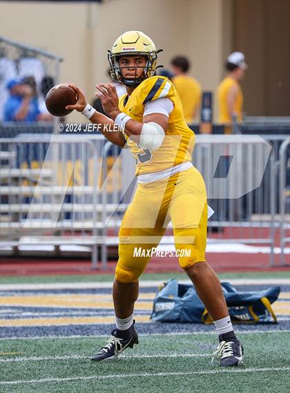Thumbnail 3 in Bishop Gorman vs St. Thomas Aquinas (Broward County Showcase)  photogallery.