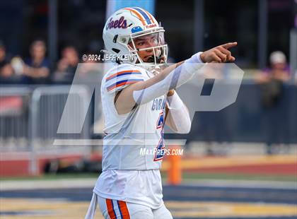 Thumbnail 3 in Bishop Gorman vs St. Thomas Aquinas (Broward County Showcase)  photogallery.