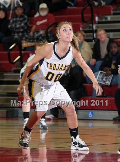 Thumbnail 1 in Bella Vista vs. Oak Ridge (Common Good Classic) photogallery.