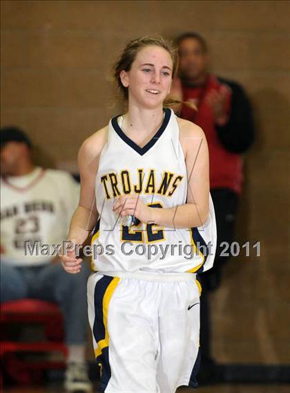 Thumbnail 2 in Bella Vista vs. Oak Ridge (Common Good Classic) photogallery.