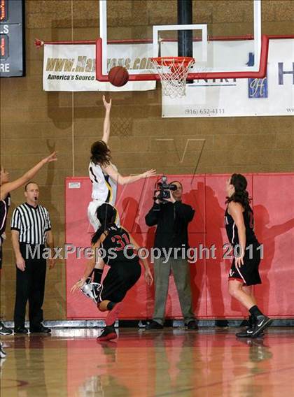 Thumbnail 1 in Bella Vista vs. Oak Ridge (Common Good Classic) photogallery.