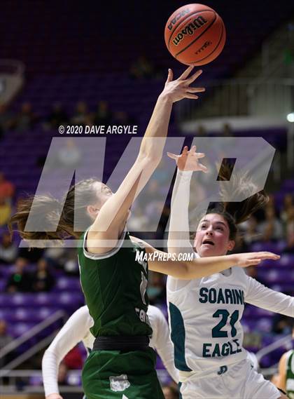 Thumbnail 1 in Green Canyon vs. Juan Diego Catholic (UHSAA 4A Quarterfinal) photogallery.