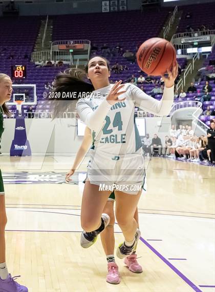 Thumbnail 3 in Green Canyon vs. Juan Diego Catholic (UHSAA 4A Quarterfinal) photogallery.