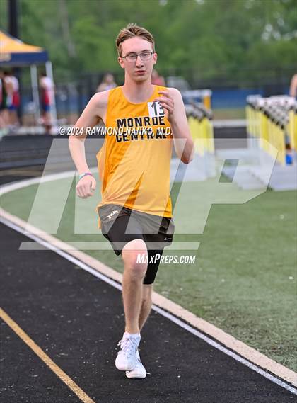 Thumbnail 3 in IHSAA Delta Sectionals (800 Meter)  photogallery.