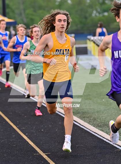 Thumbnail 1 in IHSAA Delta Sectionals (800 Meter)  photogallery.