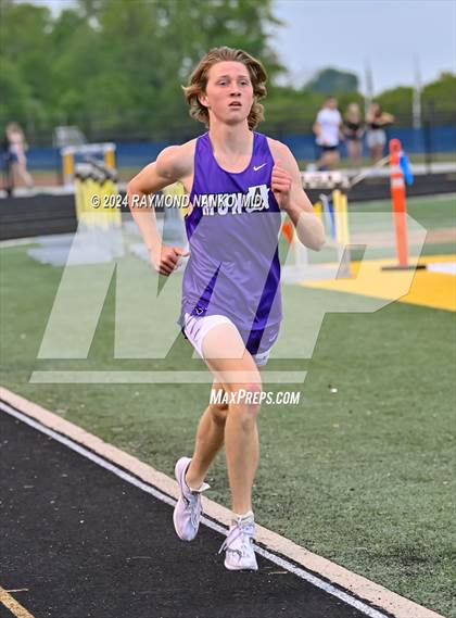 Thumbnail 2 in IHSAA Delta Sectionals (800 Meter)  photogallery.