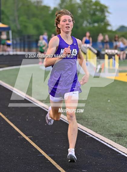 Thumbnail 1 in IHSAA Delta Sectionals (800 Meter)  photogallery.