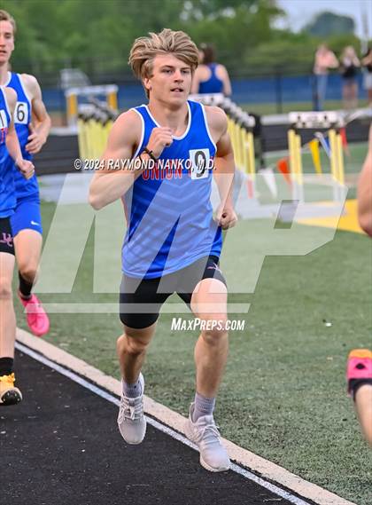 Thumbnail 3 in IHSAA Delta Sectionals (800 Meter)  photogallery.
