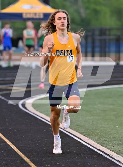 Thumbnail 2 in IHSAA Delta Sectionals (800 Meter)  photogallery.