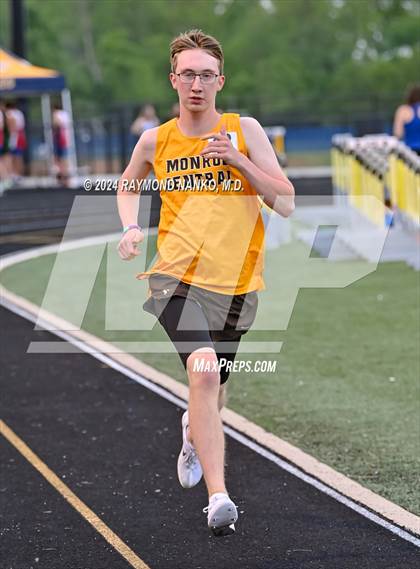 Thumbnail 1 in IHSAA Delta Sectionals (800 Meter)  photogallery.