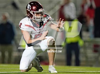 Thumbnail 2 in Pottsboro vs Grandview (3A-1 Region II Area Round) photogallery.