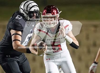 Thumbnail 2 in Pottsboro vs Grandview (3A-1 Region II Area Round) photogallery.