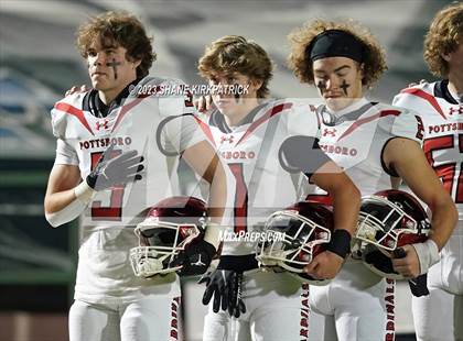 Thumbnail 1 in Pottsboro vs Grandview (3A-1 Region II Area Round) photogallery.