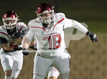Thumbnail 3 in Pottsboro vs Grandview (3A-1 Region II Area Round) photogallery.