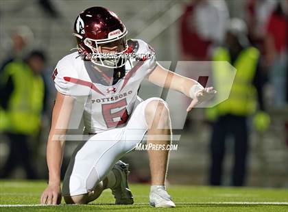 Thumbnail 1 in Pottsboro vs Grandview (3A-1 Region II Area Round) photogallery.