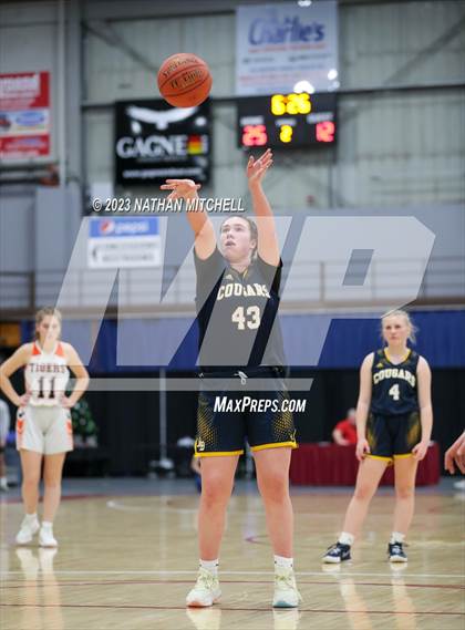 Thumbnail 3 in Mt. Blue vs. Gardiner (Capital City Hoops Classic) photogallery.