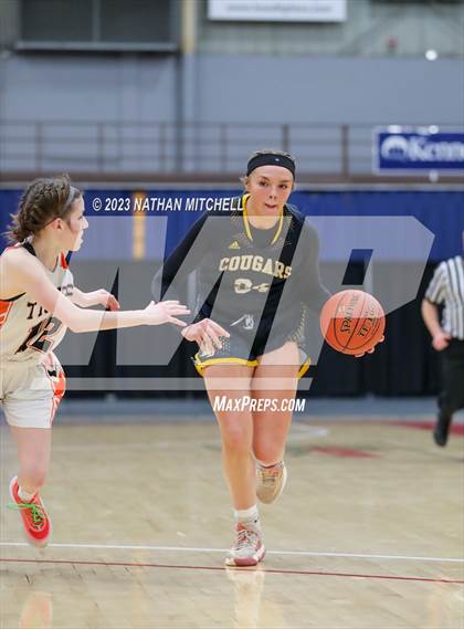 Thumbnail 3 in Mt. Blue vs. Gardiner (Capital City Hoops Classic) photogallery.