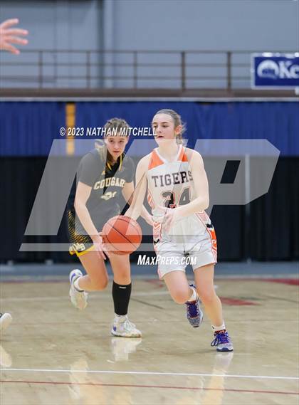 Thumbnail 1 in Mt. Blue vs. Gardiner (Capital City Hoops Classic) photogallery.
