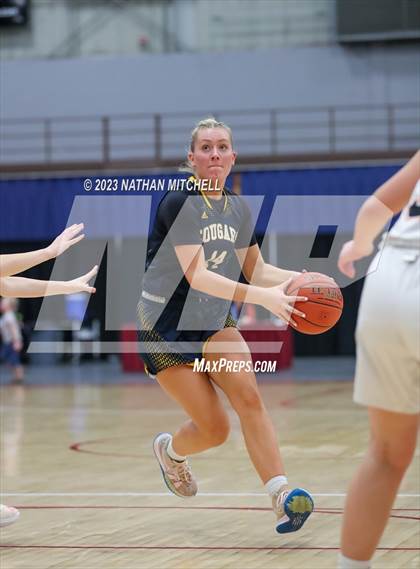 Thumbnail 2 in Mt. Blue vs. Gardiner (Capital City Hoops Classic) photogallery.