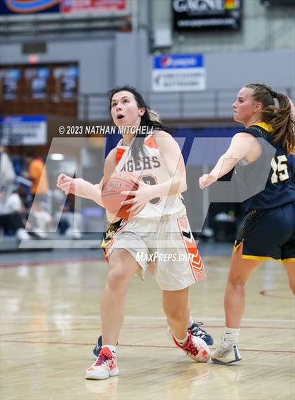 Thumbnail 1 in Mt. Blue vs. Gardiner (Capital City Hoops Classic) photogallery.