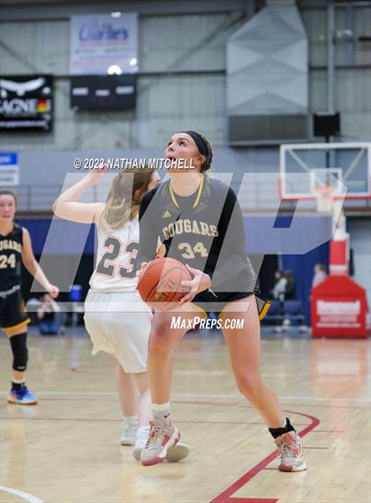 Thumbnail 2 in Mt. Blue vs. Gardiner (Capital City Hoops Classic) photogallery.