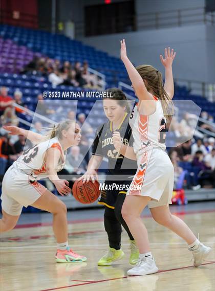 Thumbnail 3 in Mt. Blue vs. Gardiner (Capital City Hoops Classic) photogallery.