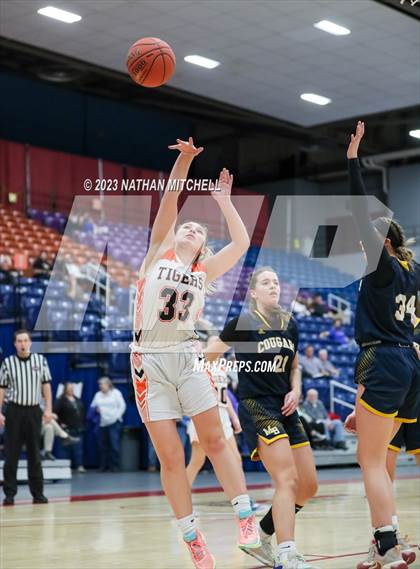 Thumbnail 3 in Mt. Blue vs. Gardiner (Capital City Hoops Classic) photogallery.