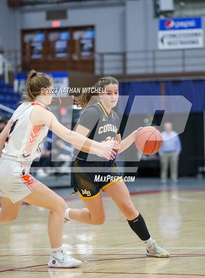 Thumbnail 2 in Mt. Blue vs. Gardiner (Capital City Hoops Classic) photogallery.