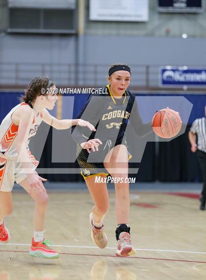 Thumbnail 2 in Mt. Blue vs. Gardiner (Capital City Hoops Classic) photogallery.
