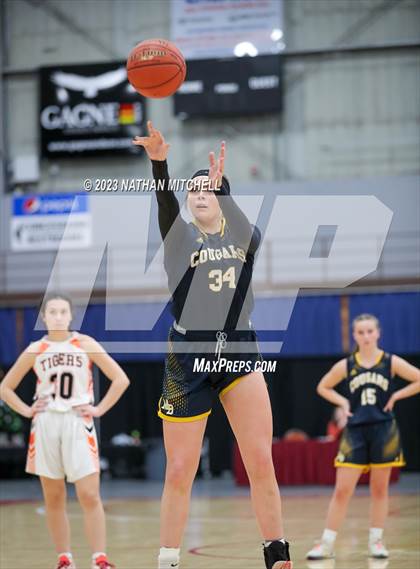 Thumbnail 1 in Mt. Blue vs. Gardiner (Capital City Hoops Classic) photogallery.