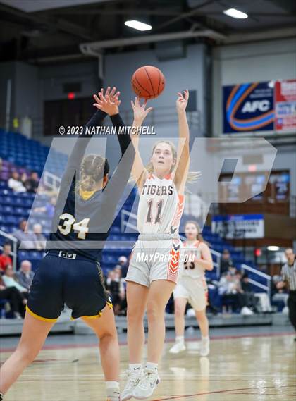 Thumbnail 1 in Mt. Blue vs. Gardiner (Capital City Hoops Classic) photogallery.