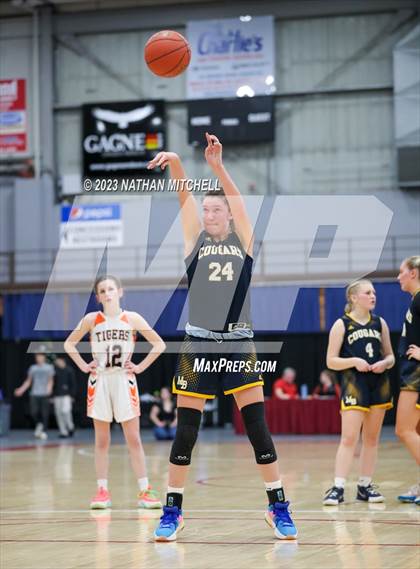 Thumbnail 2 in Mt. Blue vs. Gardiner (Capital City Hoops Classic) photogallery.