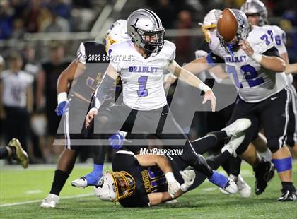 Thumbnail 1 in Hilliard Bradley @ Lincoln (OHSAA D1 Regional) photogallery.