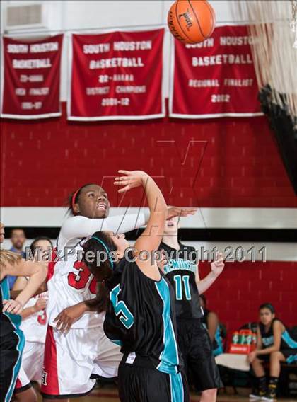 Thumbnail 2 in Pasadena Memorial vs South Houston photogallery.